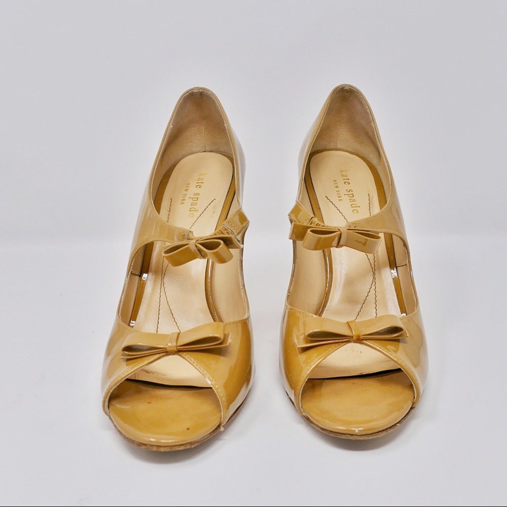 Kate Spade Bow Heels Size 8 with box